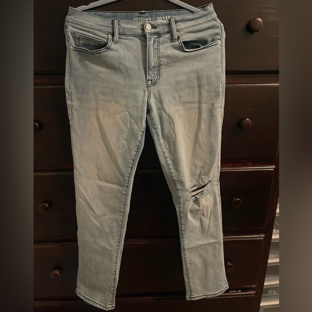 #110 Arizona Jean Company Men's Light Blue Slim Jeans